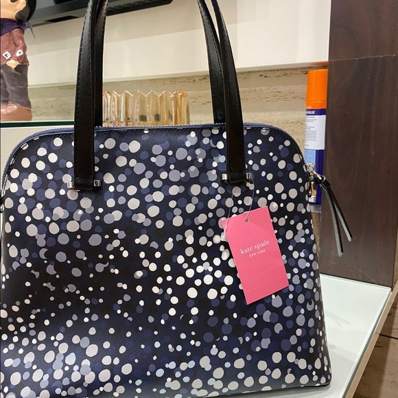 Selling my Original Brand New Kate Spade Tote Bag. - Picture 5 of 6
